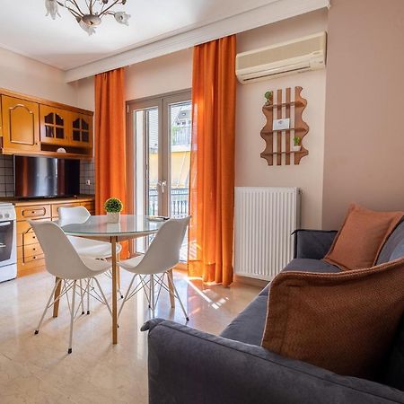 Your Cozy Six Street Apartment Larissa Exterior foto